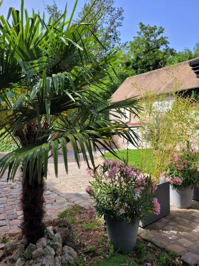Gite De La Tour De Loire - 65 M2 Au Pied D'Une Tour De Gue Du 17Eme Siecle Mer エクステリア 写真