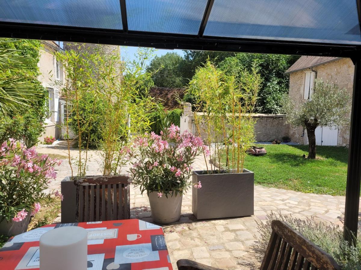 Gite De La Tour De Loire - 65 M2 Au Pied D'Une Tour De Gue Du 17Eme Siecle Mer エクステリア 写真