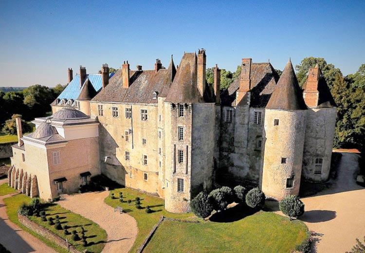 Gite De La Tour De Loire - 65 M2 Au Pied D'Une Tour De Gue Du 17Eme Siecle Mer エクステリア 写真