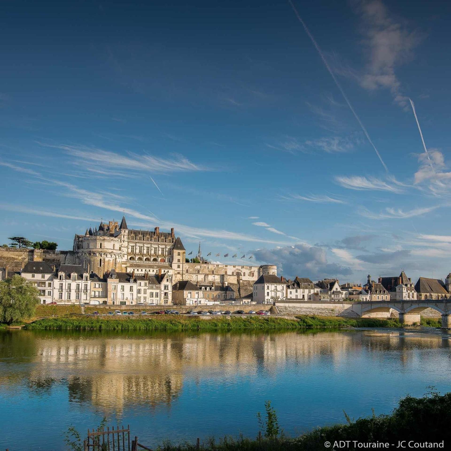 Gite De La Tour De Loire - 65 M2 Au Pied D'Une Tour De Gue Du 17Eme Siecle Mer エクステリア 写真